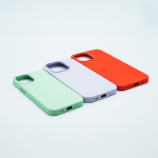 S našimi stylovými pouzdry na iPhone budete vždy v módním trendu! 📱 Vyberte si svou oblíbenou barvu na www.crity.cz a...